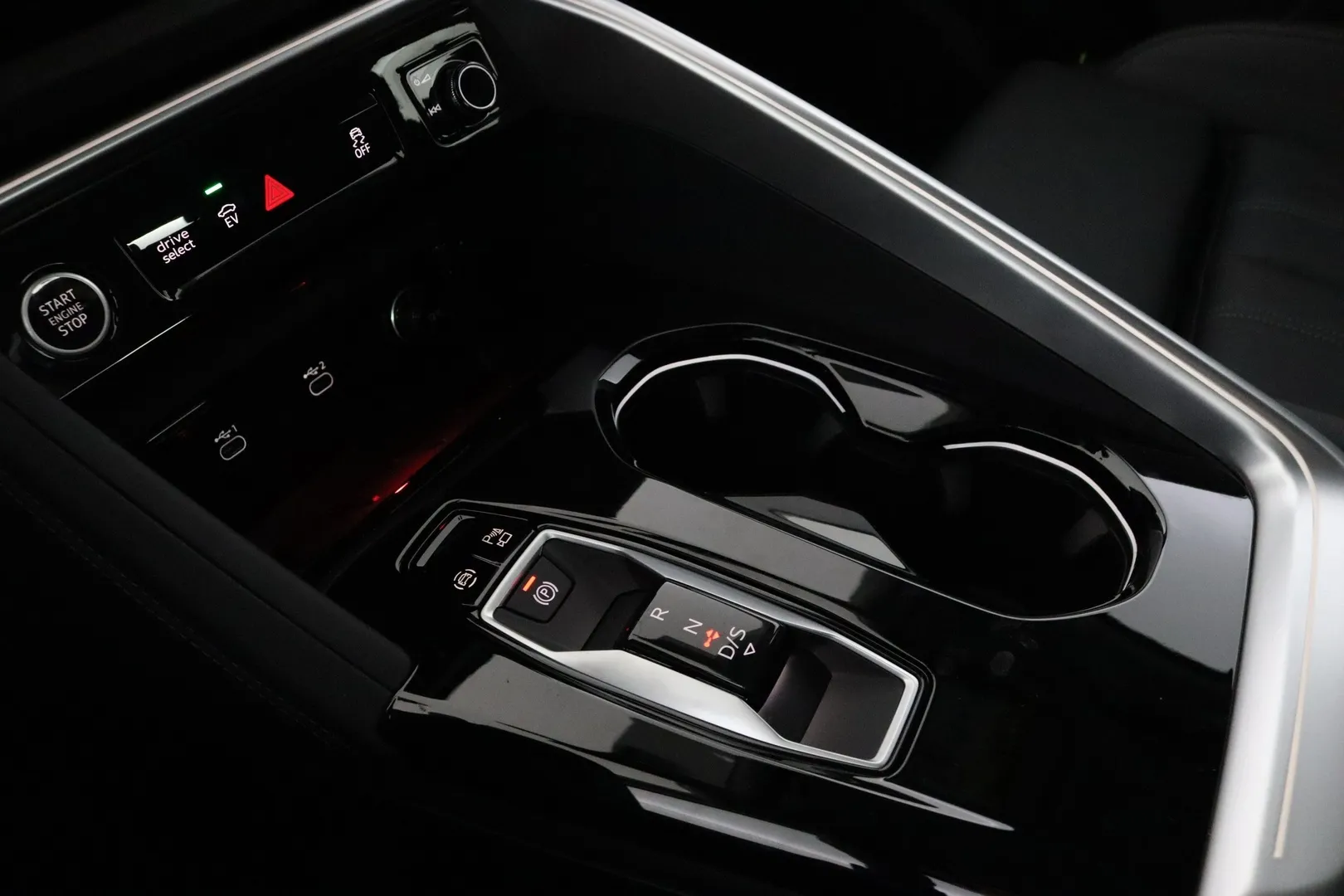 Audi Q5 JOU-209 carousel image