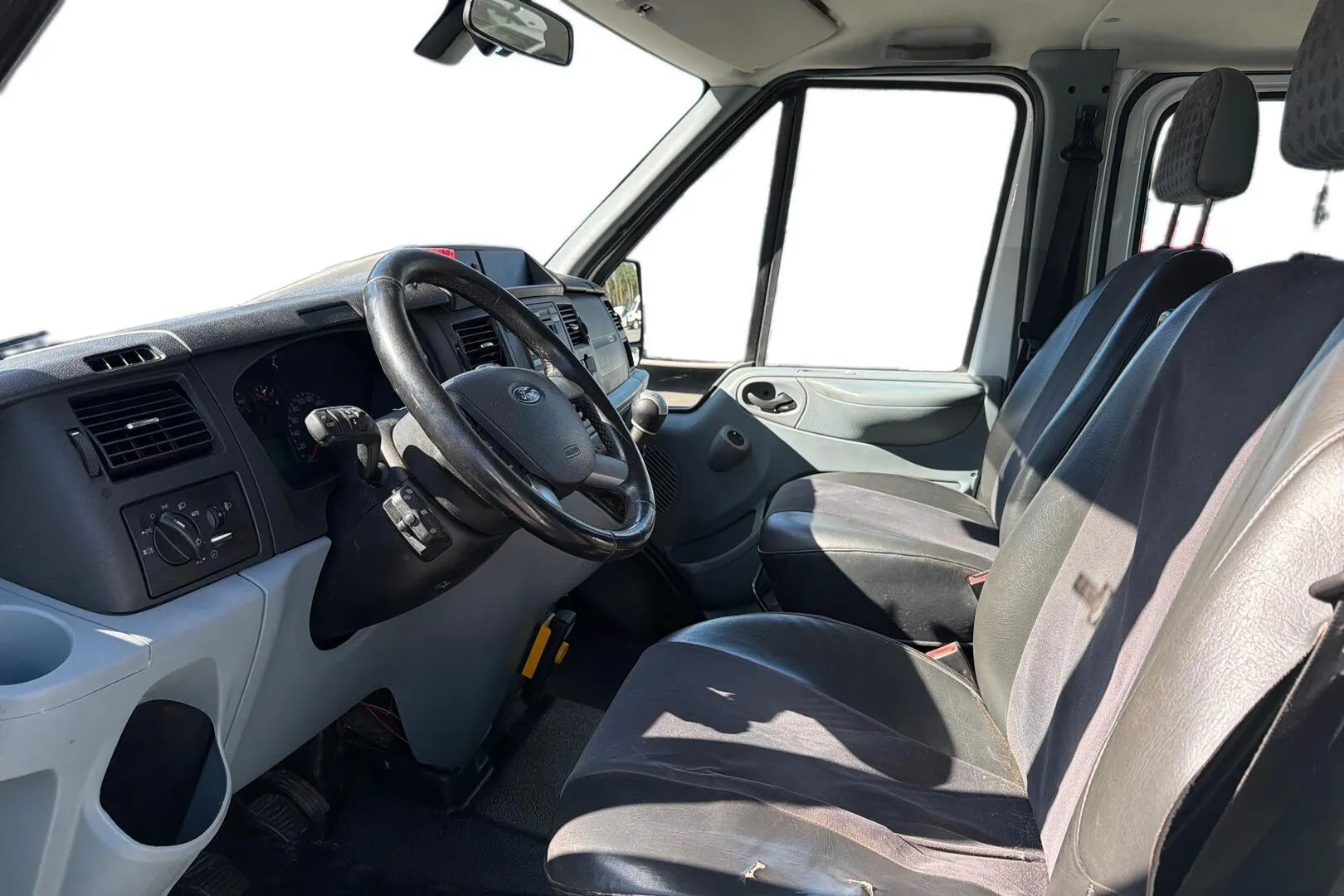 FORD TRANSIT XOS-750 carousel image