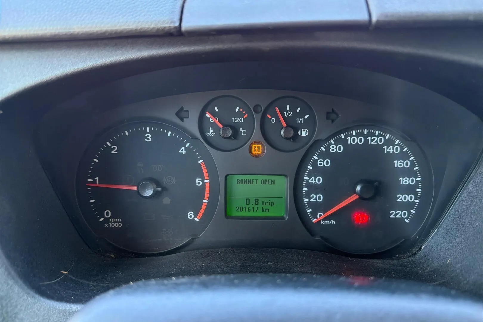 FORD TRANSIT XOS-750 carousel image