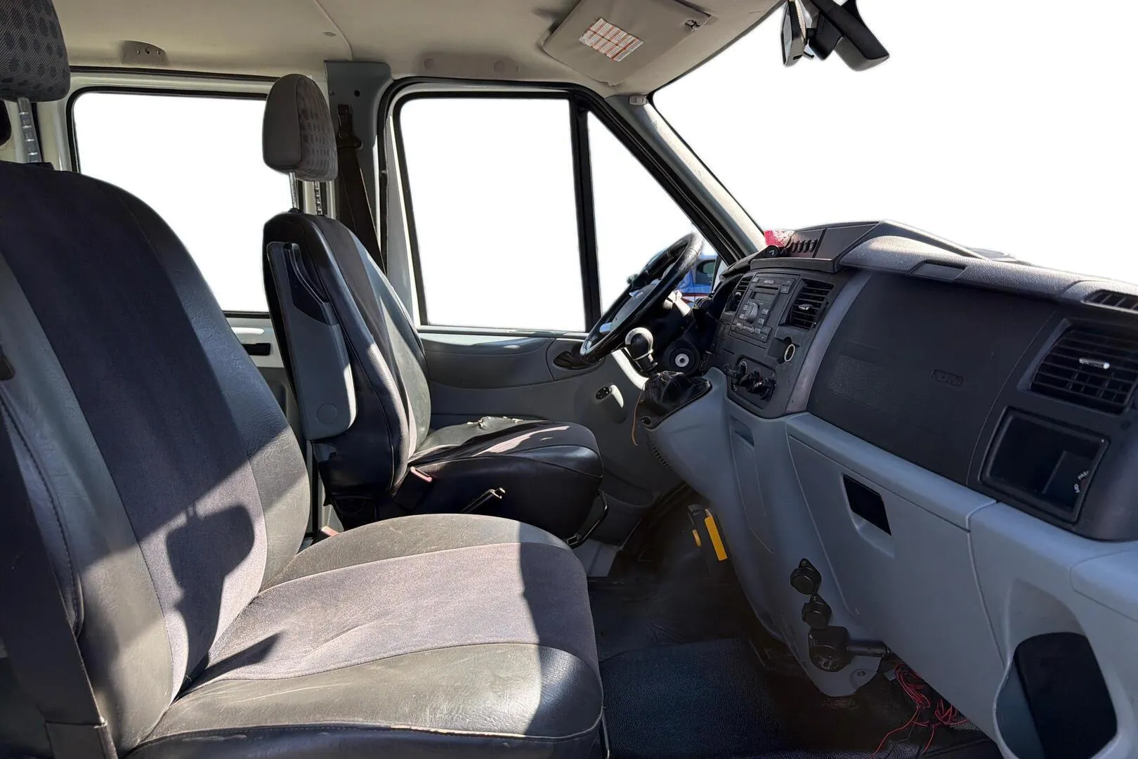 FORD TRANSIT XOS-750 carousel image