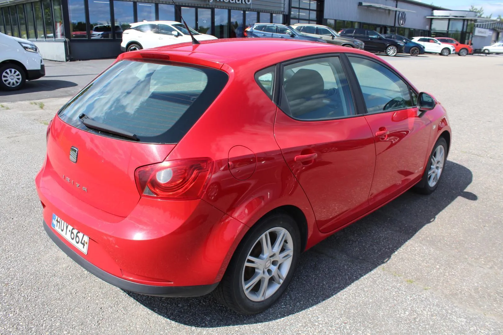 Seat Ibiza HUY-664 carousel image