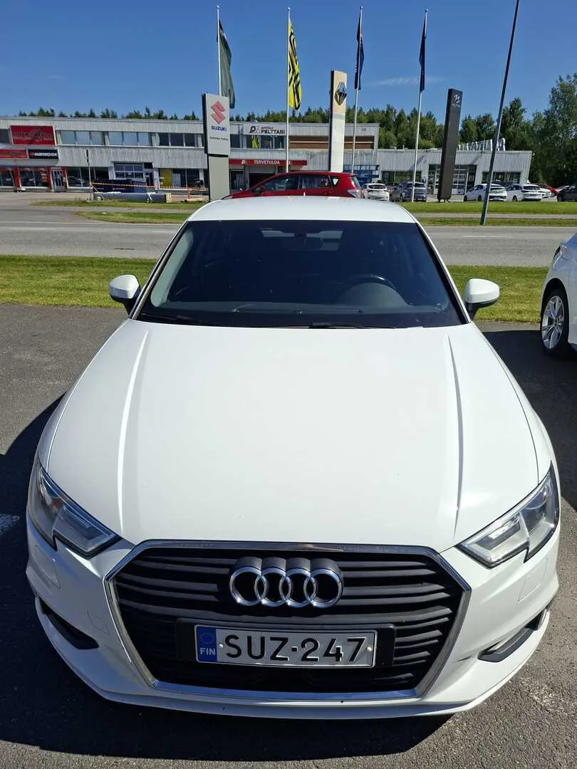Audi A3 SUZ-247 carousel image