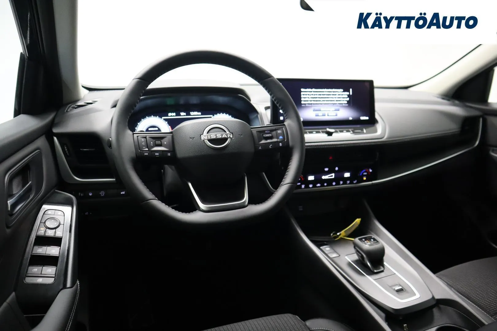 Nissan Qashqai SZY-919 carousel image