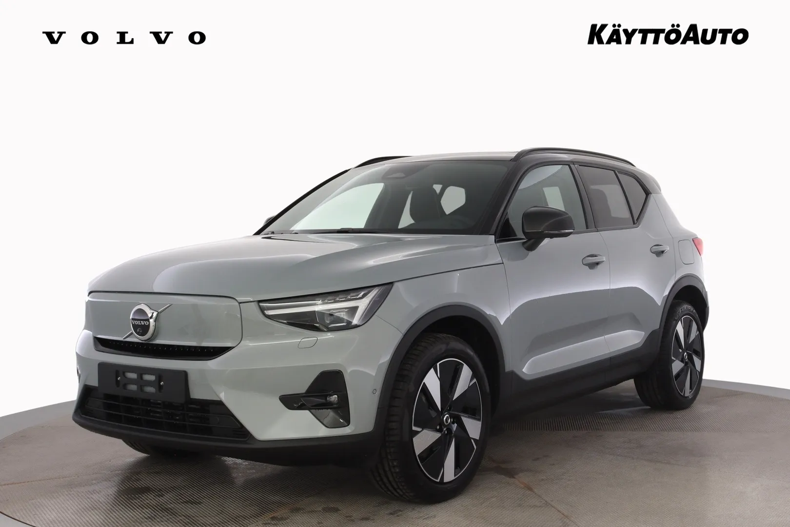 Volvo EX40 SZY-408 carousel image