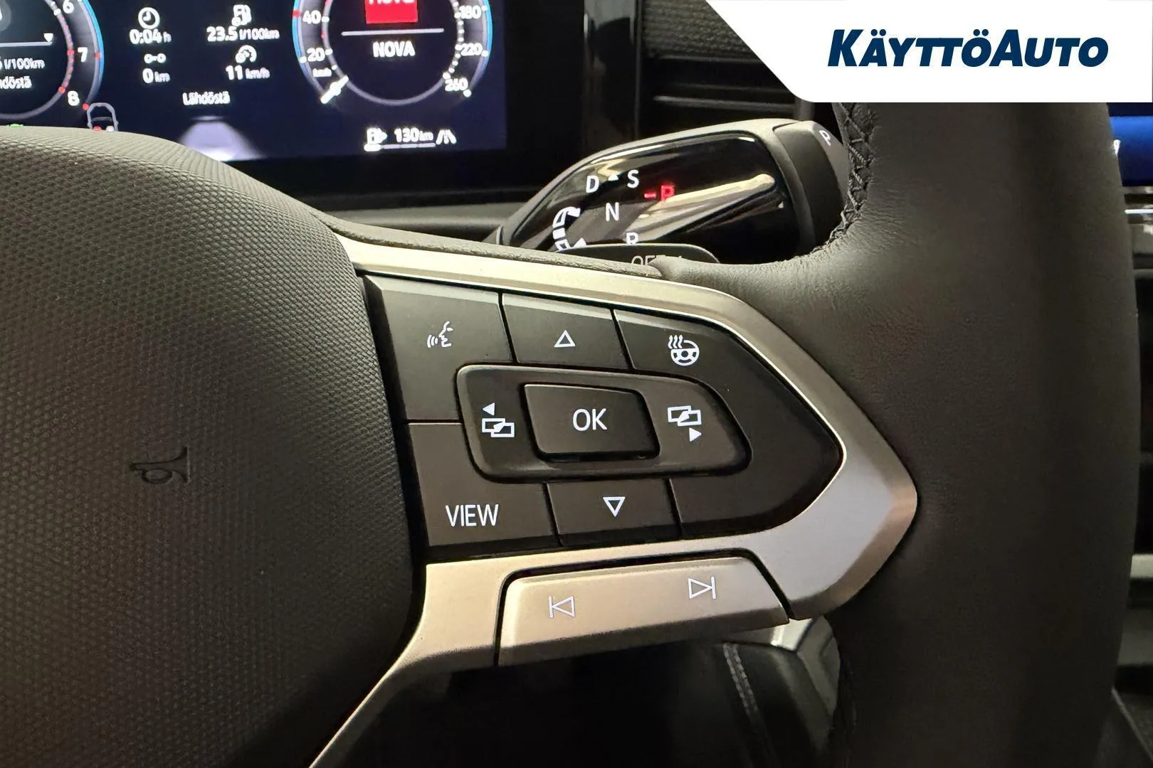 Volkswagen T-Roc KYO-573 carousel image
