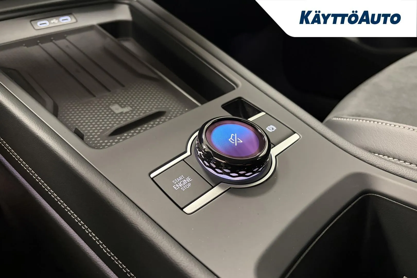 Volkswagen T-Roc KYO-573 carousel image