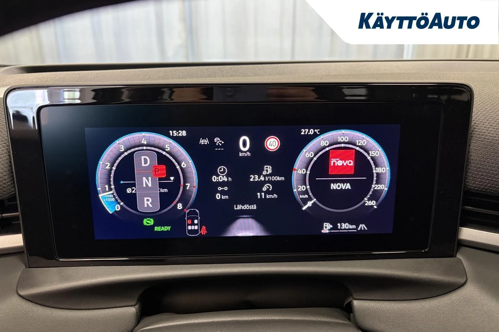 Volkswagen T-Roc KYO-573 carousel image