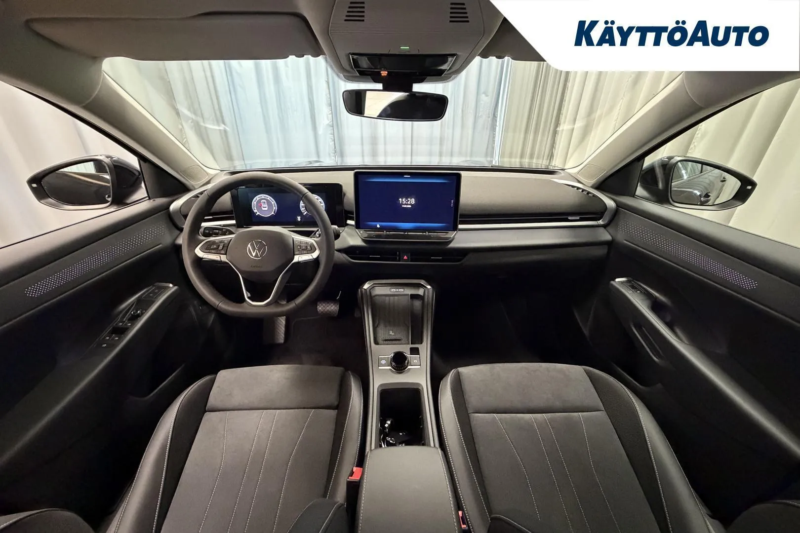 Volkswagen T-Roc KYO-573 carousel image