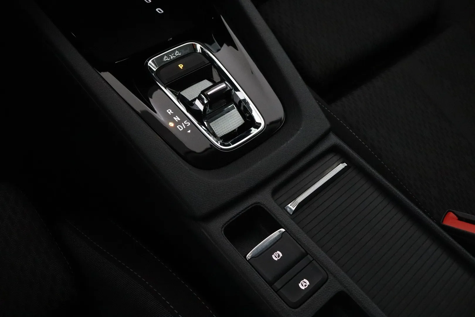 Skoda Octavia GOV-650 carousel image
