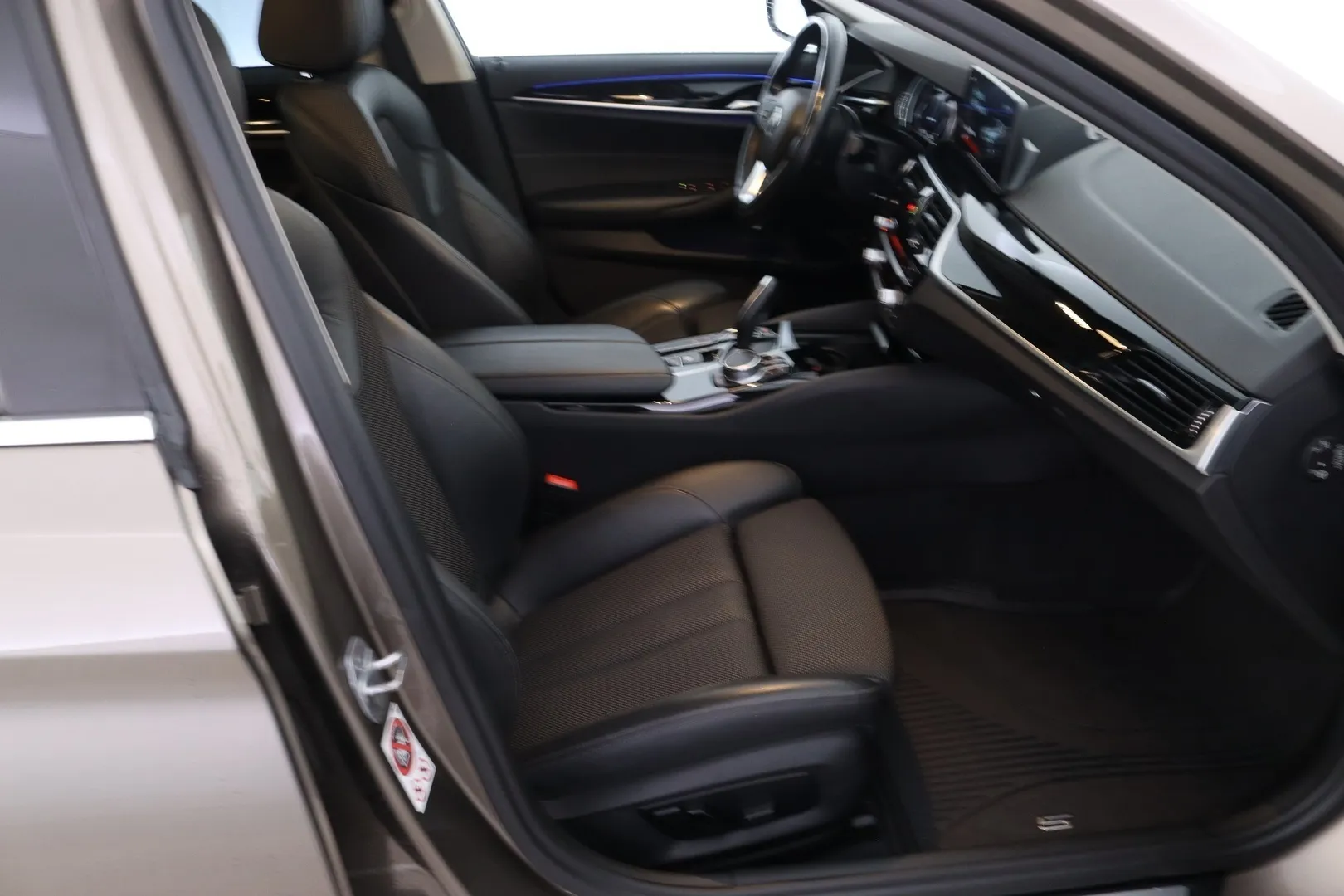 BMW 530 BUP-612 carousel image