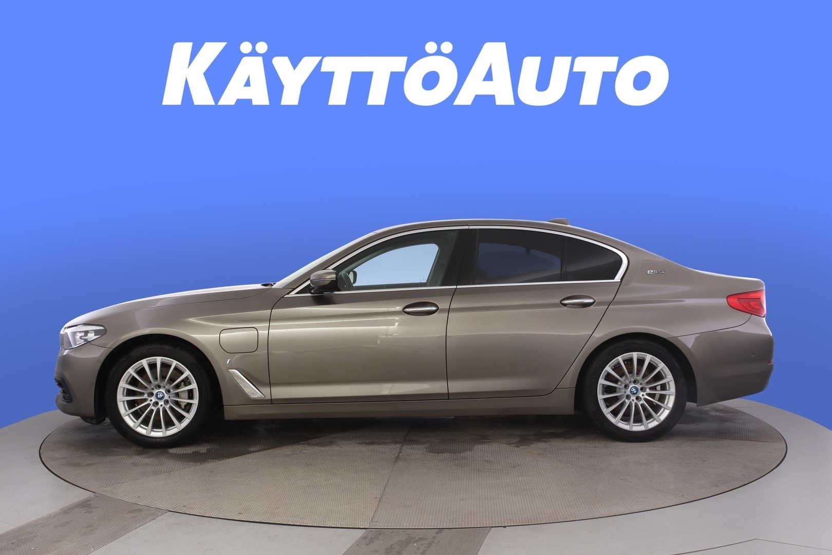 BMW 530 2017, kuva 2/46