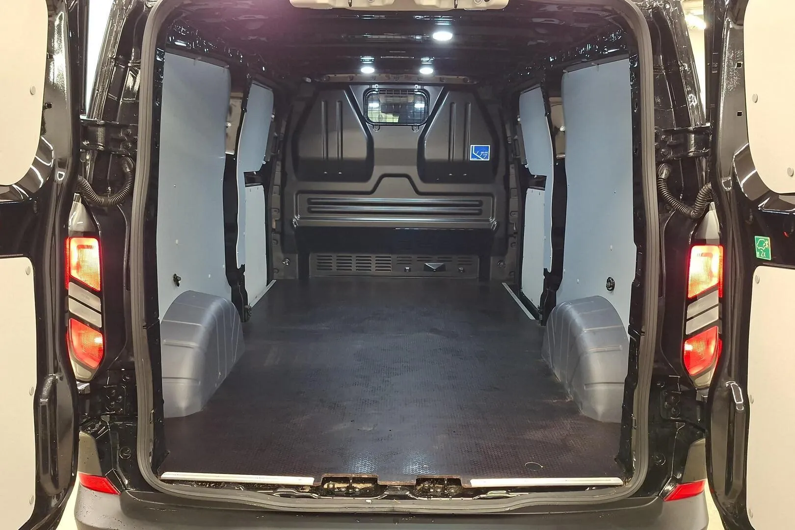 FORD Transit Custom MSK-851 carousel image