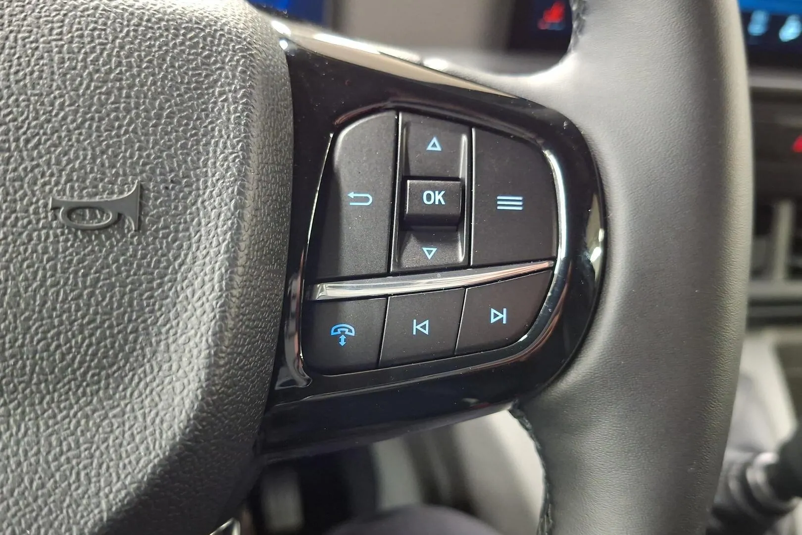 FORD Transit Custom MSK-851 carousel image