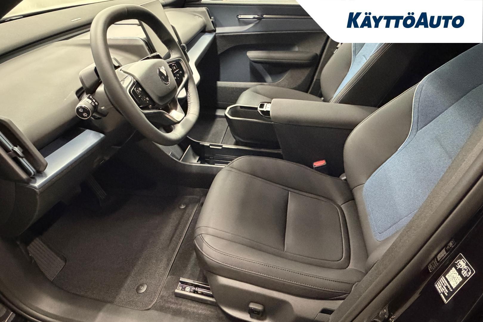 Volvo EX30 P8 AWD Plus Black Edition 2027, kuva 5/20