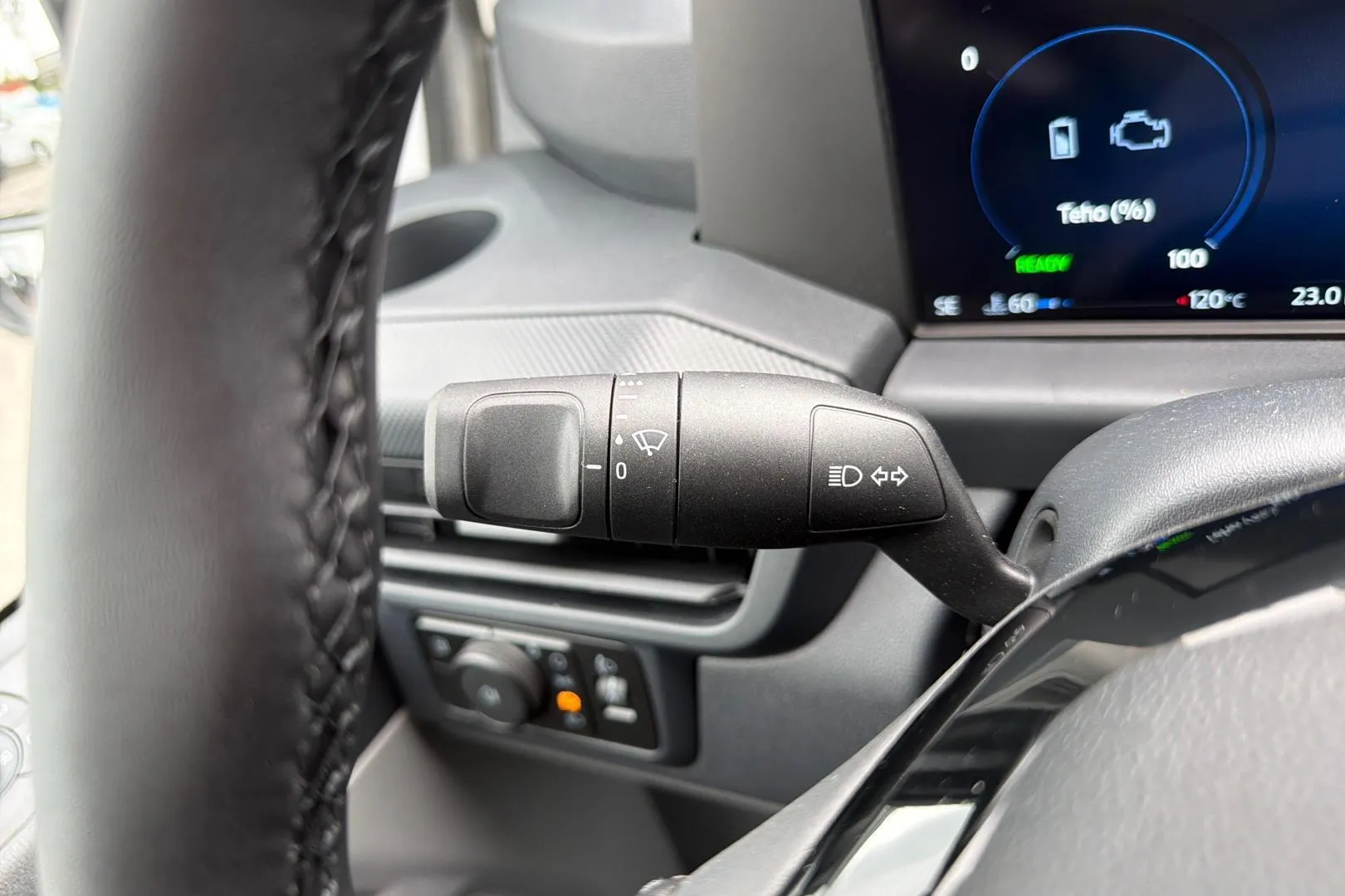 FORD TRANSIT CUSTOM JOS-746 carousel image