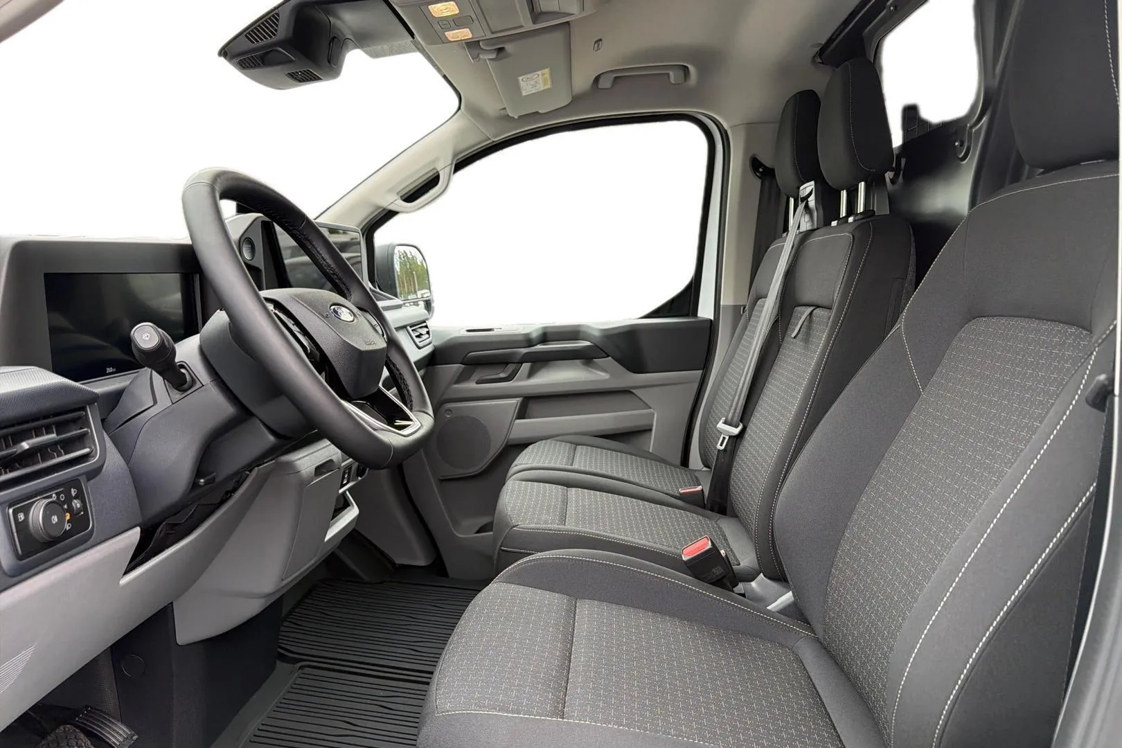 FORD TRANSIT CUSTOM JOS-746 carousel image