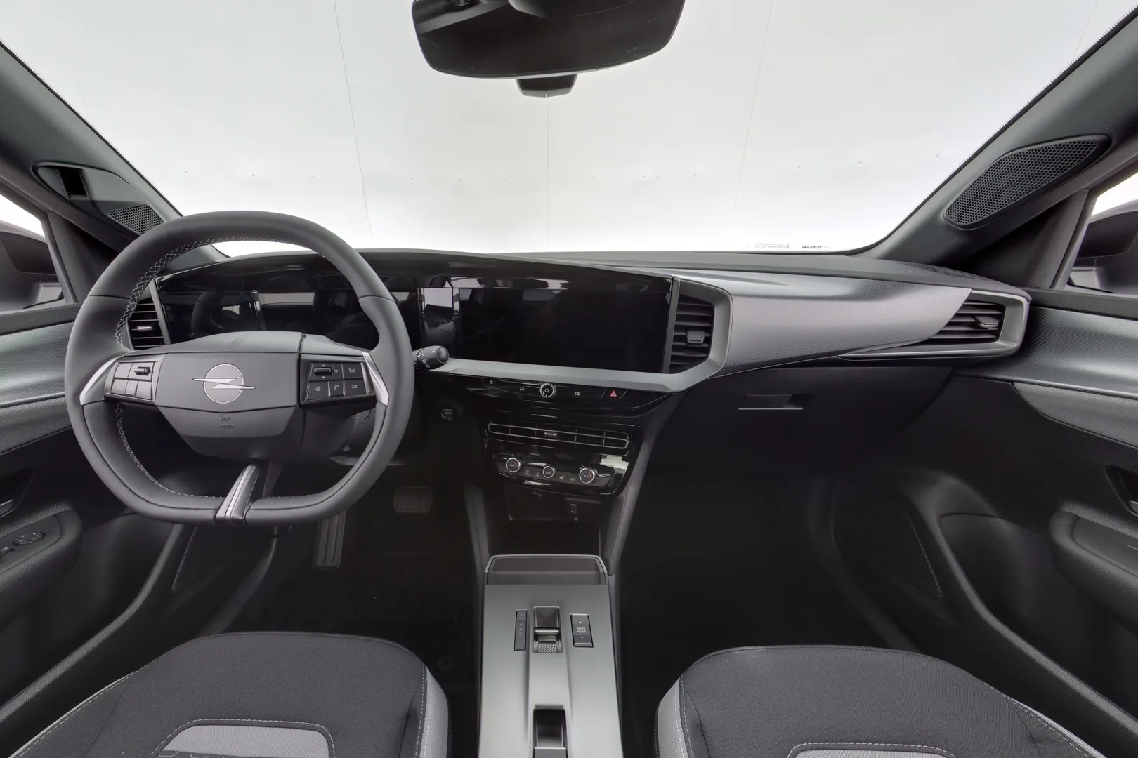 Opel Mokka MSJ-791 carousel image
