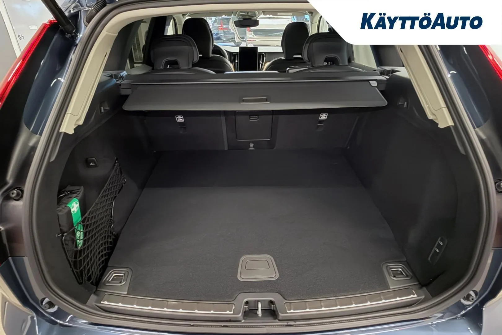 Volvo XC60 SZY-407 carousel image