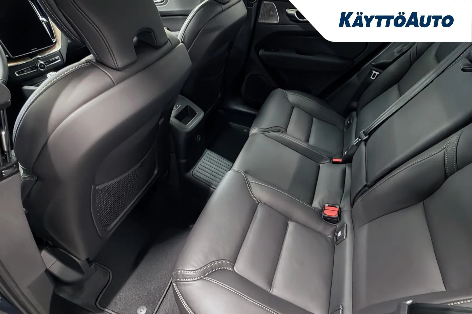 Volvo XC60 SZY-407 carousel image
