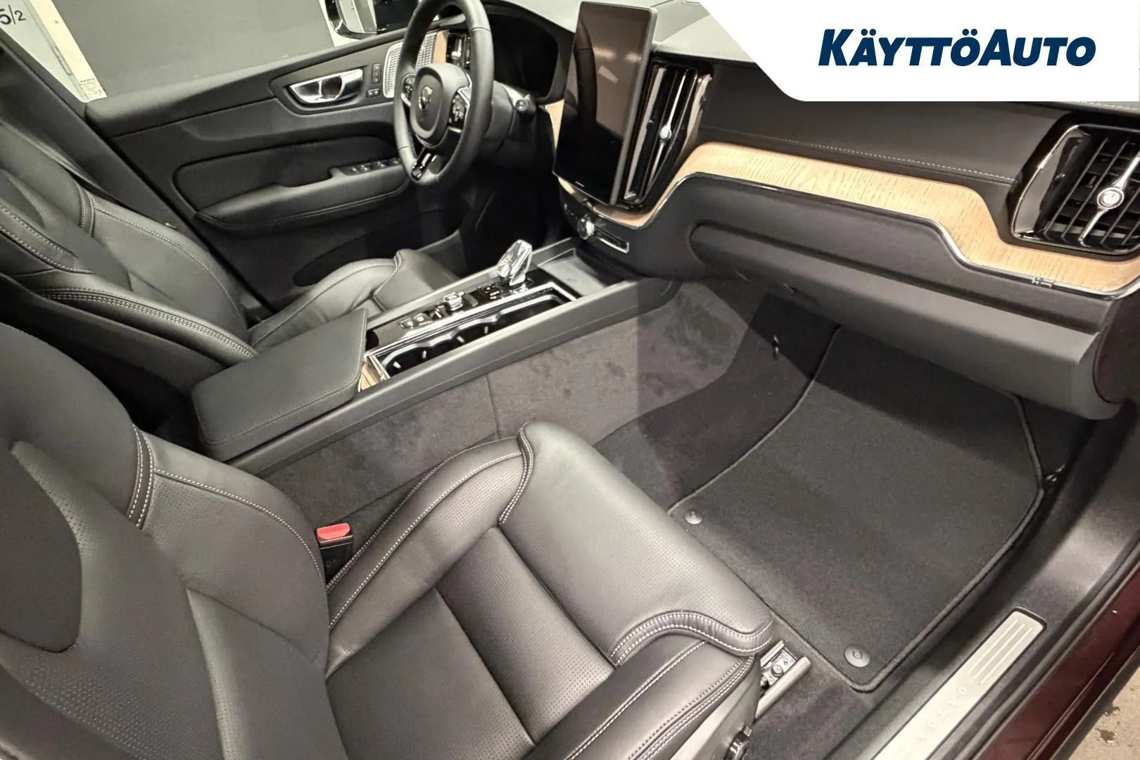 Volvo XC60 FTA-337 carousel image