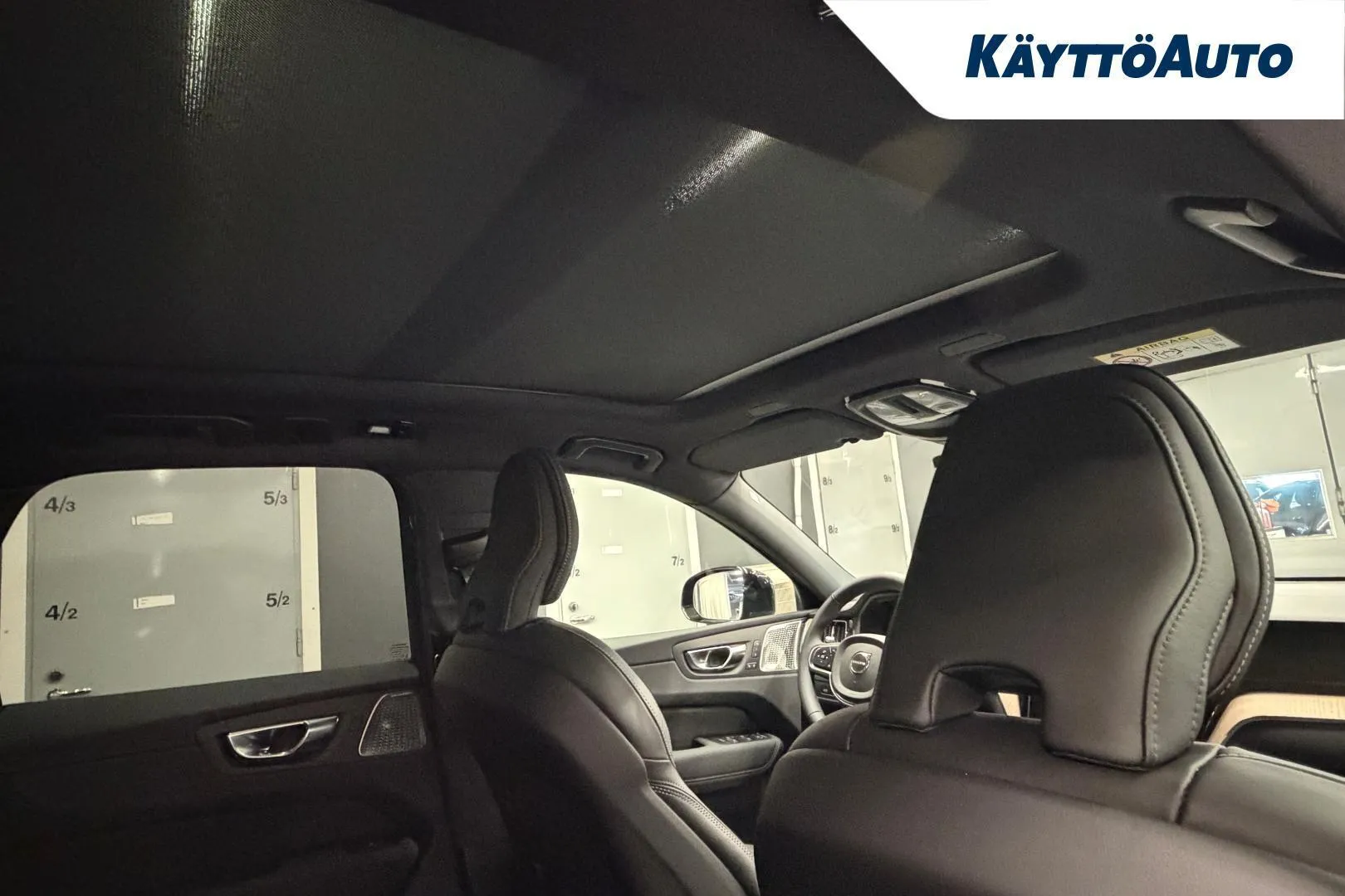 Volvo XC60 FTA-337 carousel image