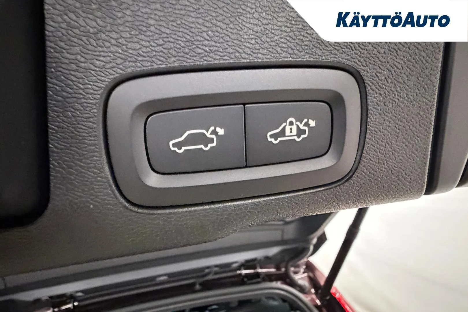 Volvo XC60 FTA-337 carousel image