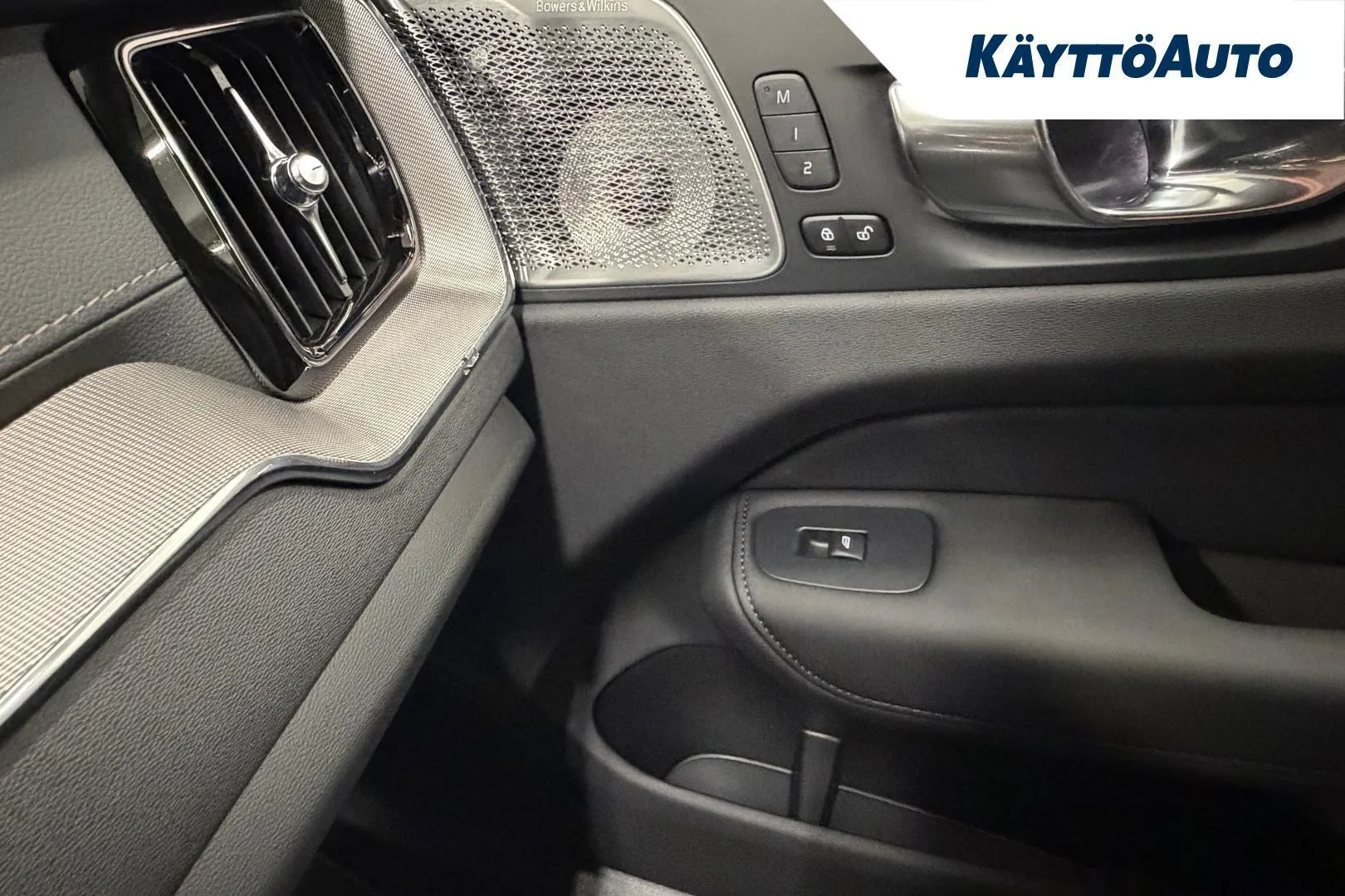 Volvo XC60 FTA-340 carousel image