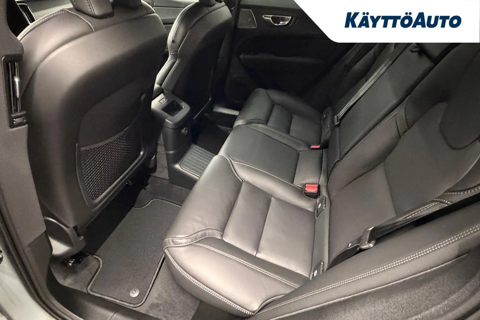Volvo XC60 FTA-340 carousel image