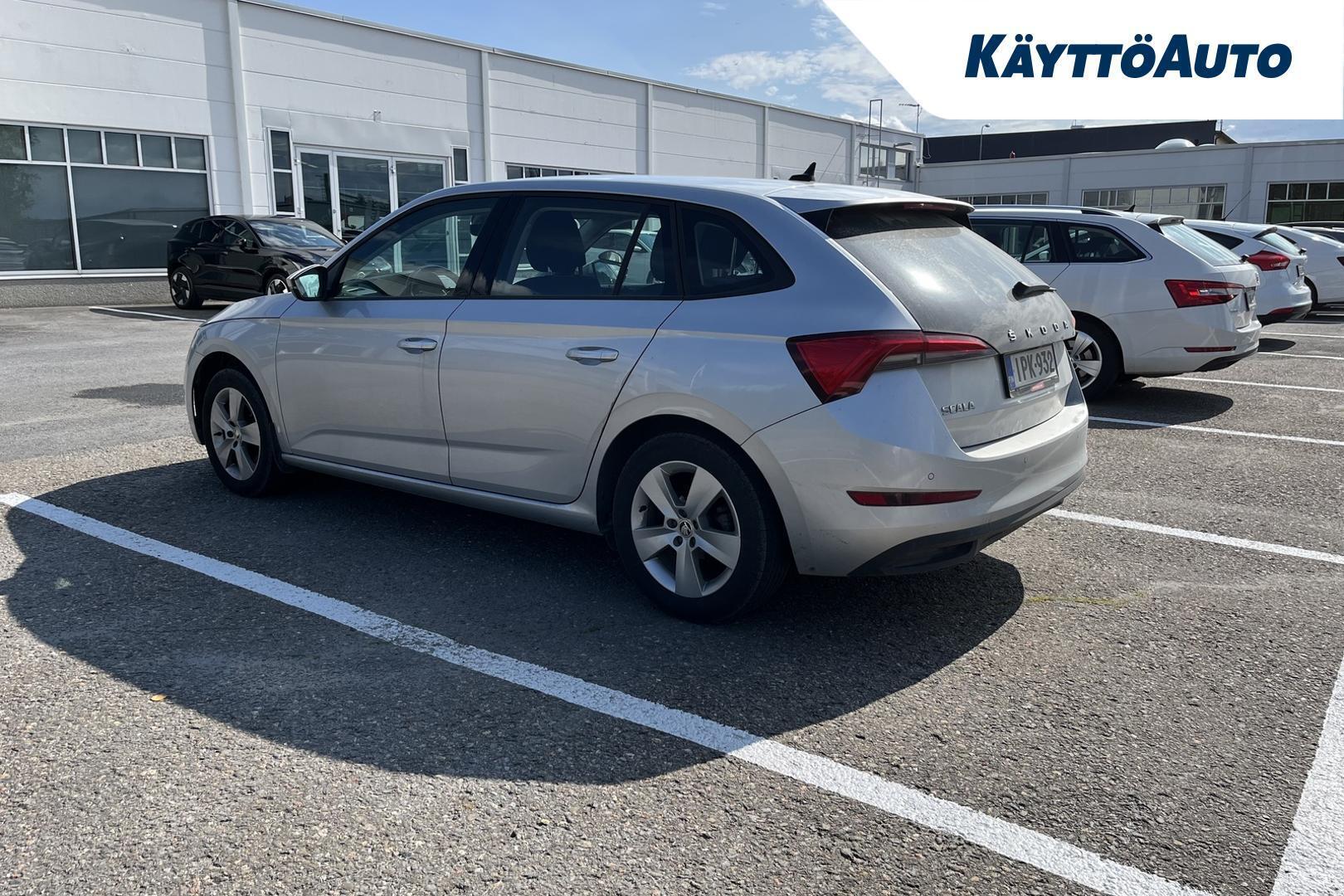 Skoda Scala 2022, photo 3/5