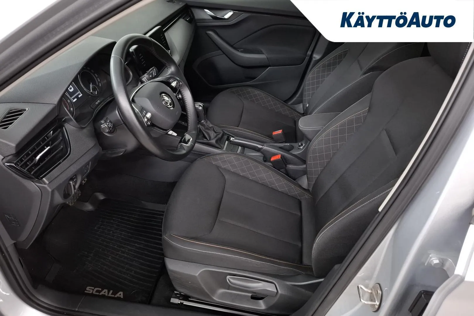 Skoda Scala IPK-932 carousel image