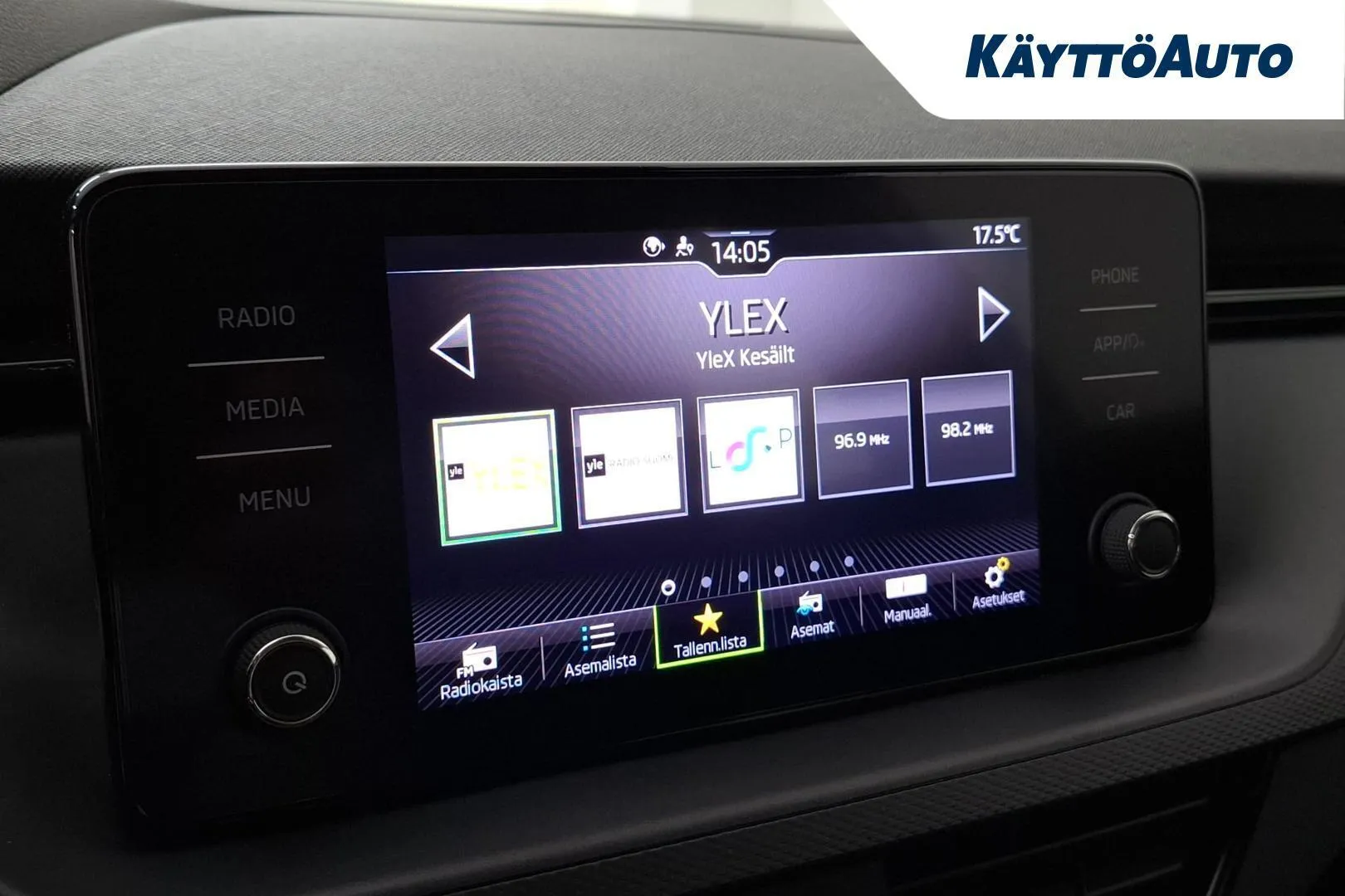Skoda Scala IPK-932 carousel image