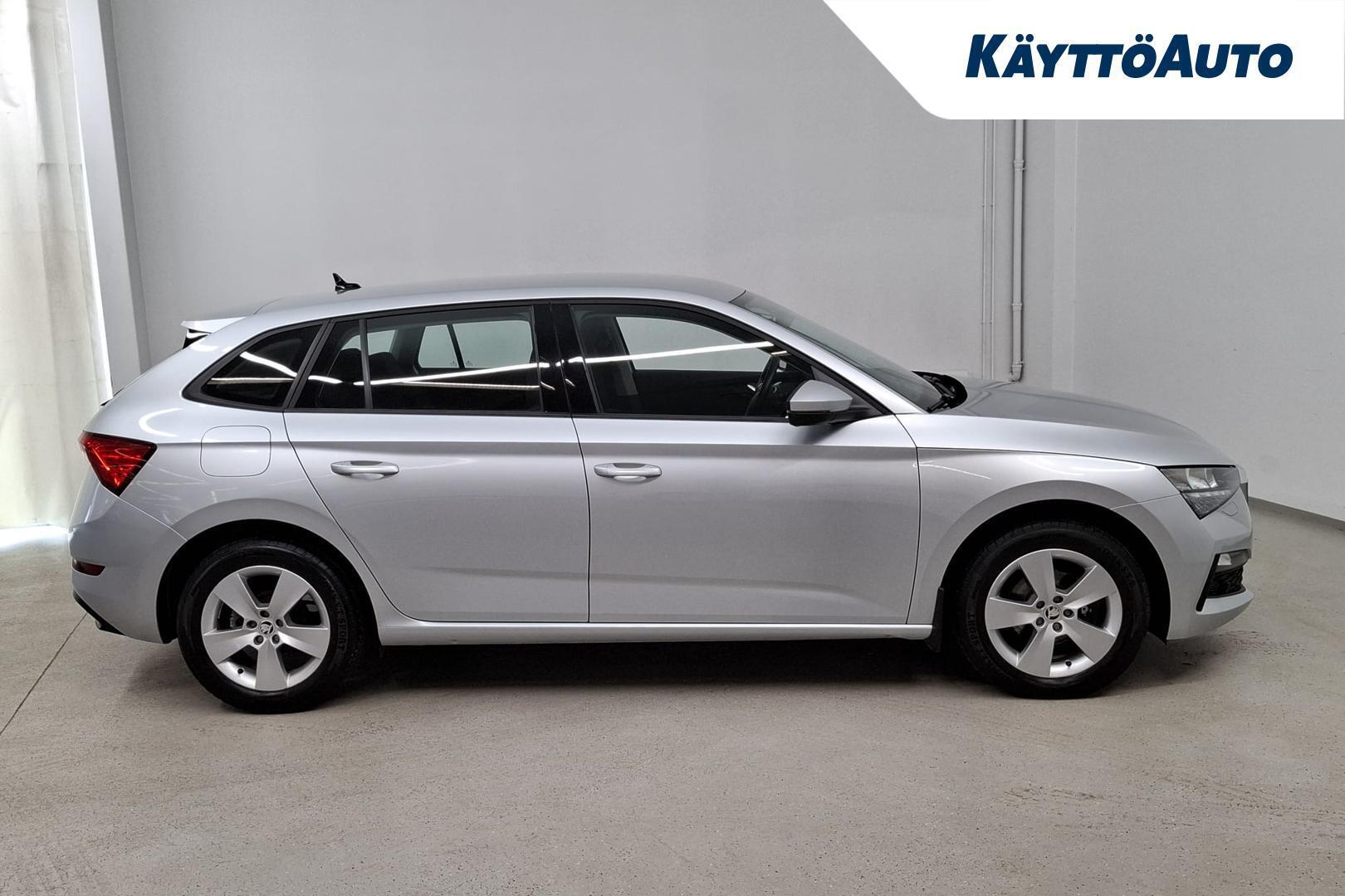 Skoda Scala 2022, photo 7/23