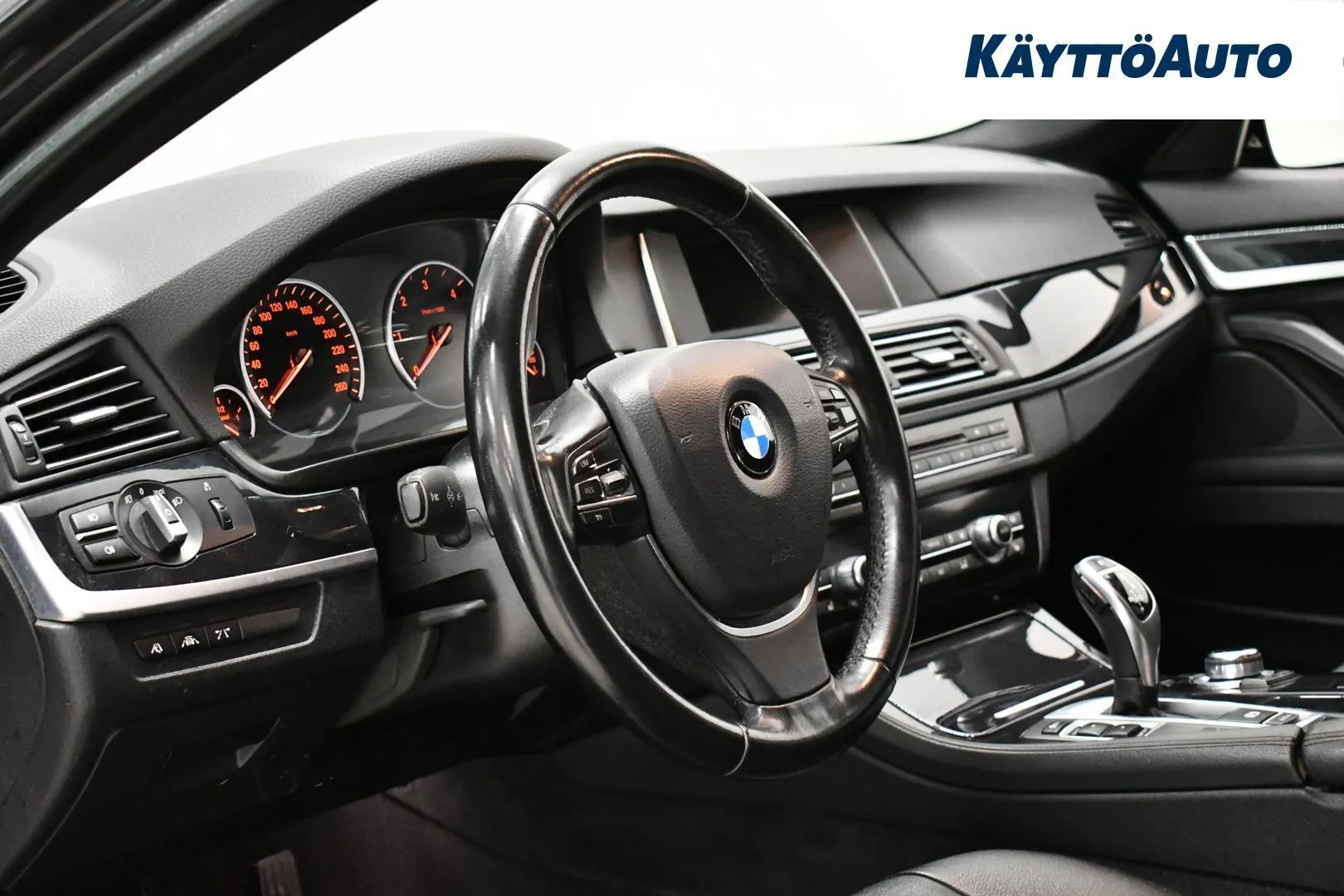 BMW 530 KTS-411 carousel image