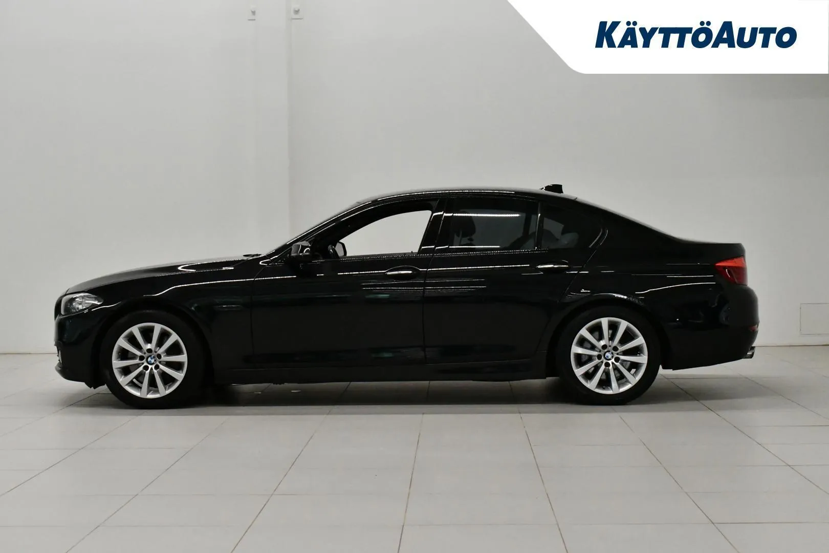 BMW 530 KTS-411 carousel image