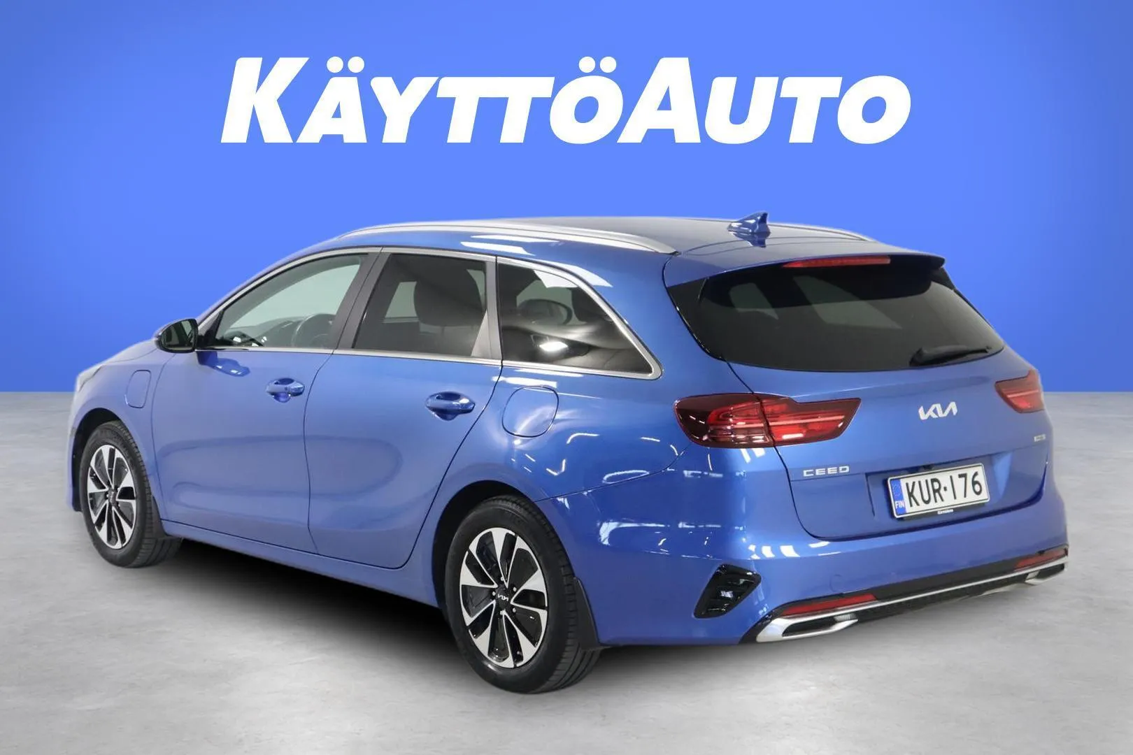Kia Ceed KUR-176 carousel image