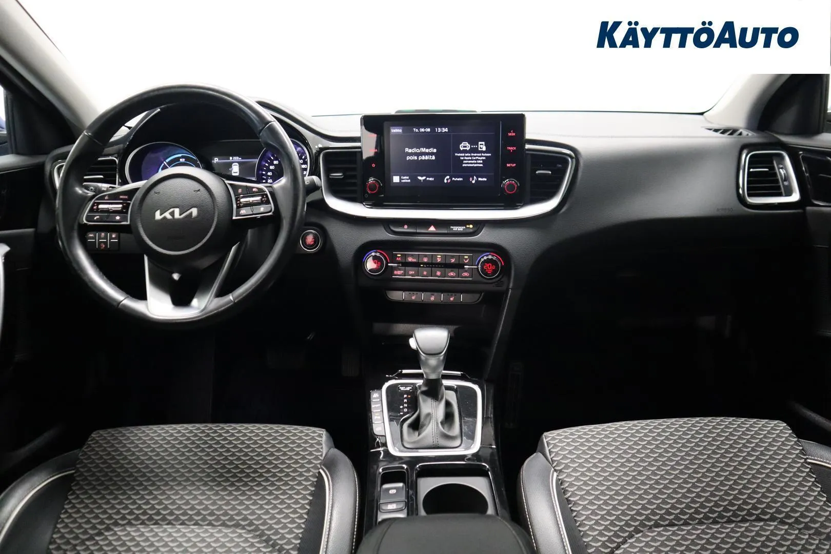 Kia Ceed KUR-176 carousel image