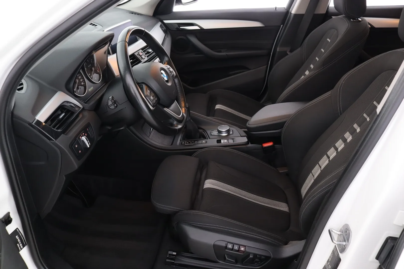 BMW X1 JMH-207 carousel image