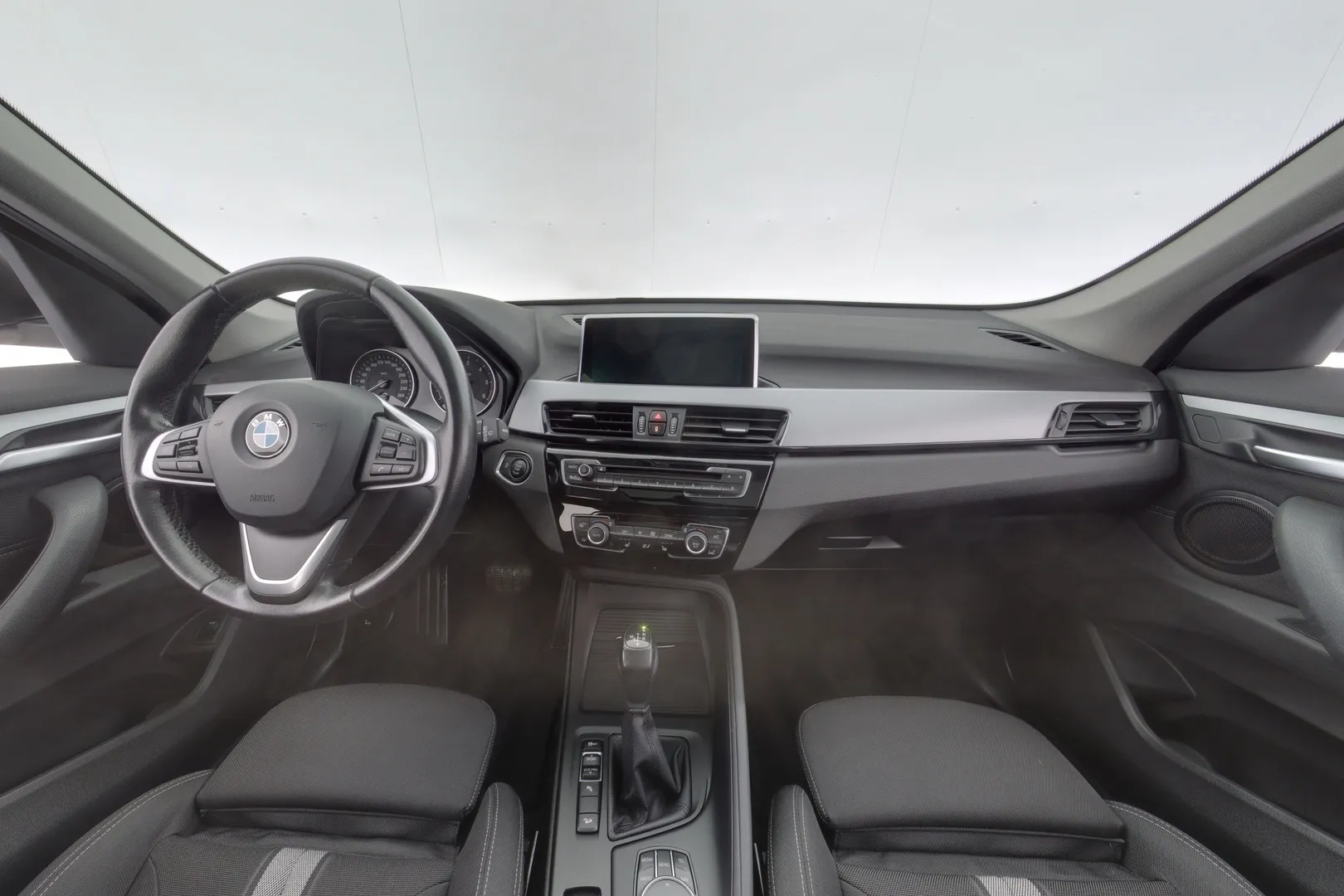 BMW X1 JMH-207 carousel image