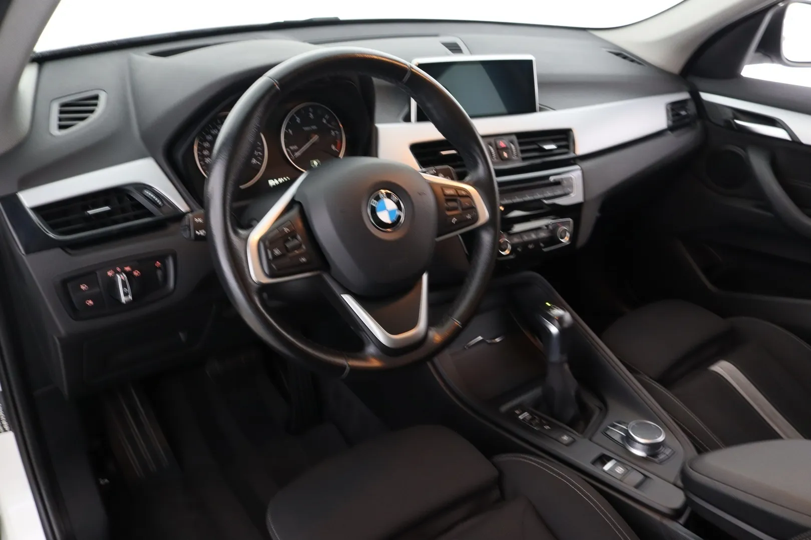 BMW X1 JMH-207 carousel image
