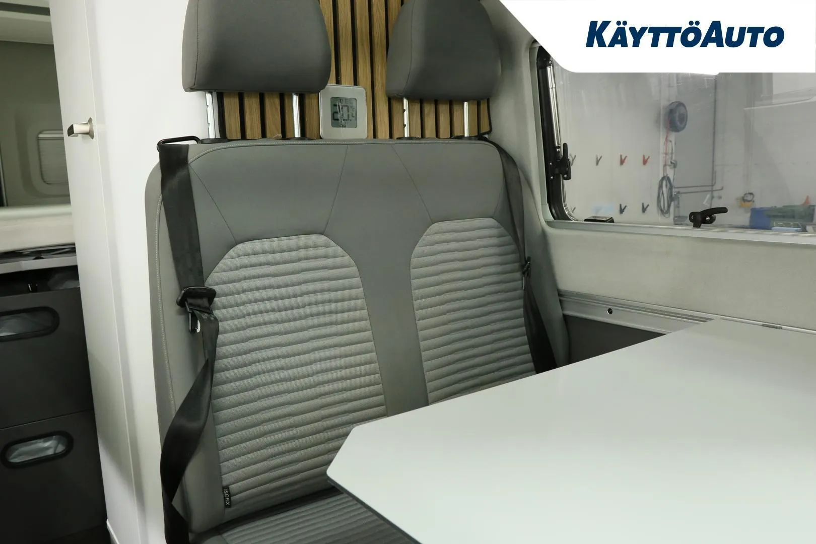 Volkswagen CRAFTER MUY-592 carousel image