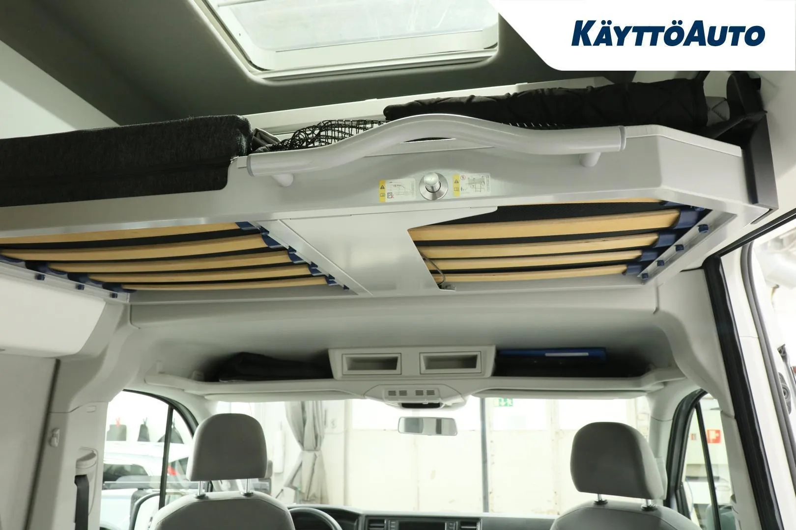 Volkswagen CRAFTER MUY-592 carousel image