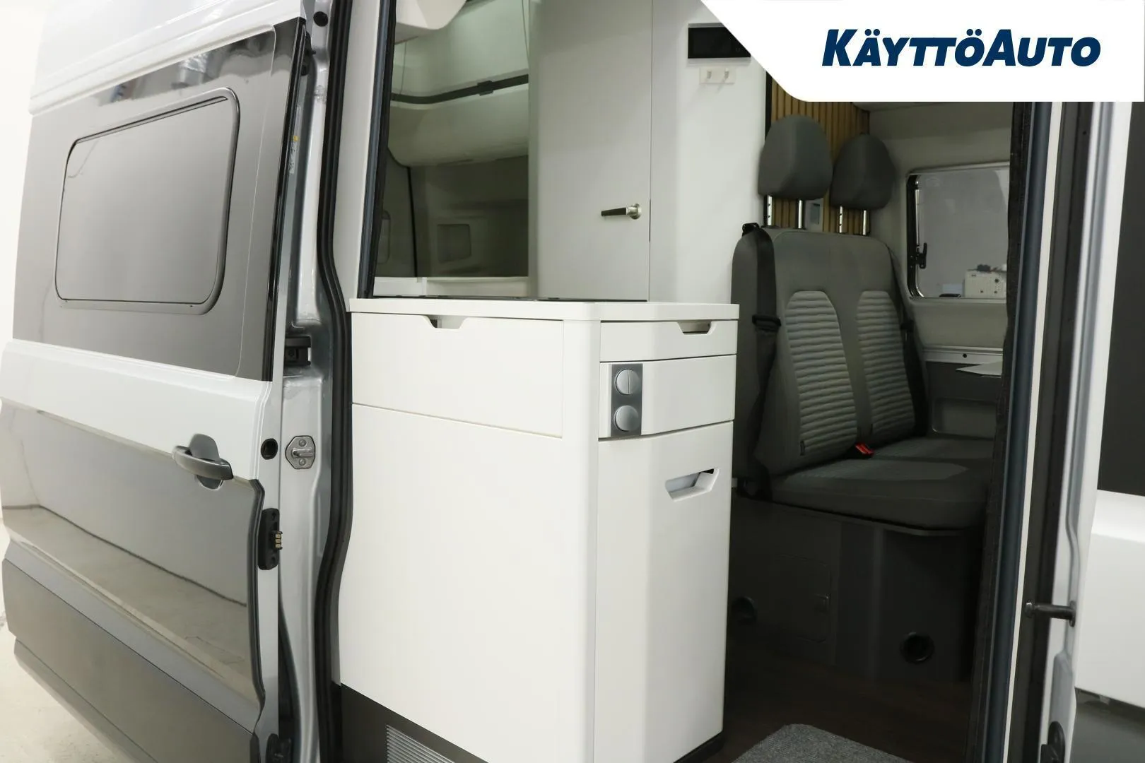 Volkswagen CRAFTER MUY-592 carousel image