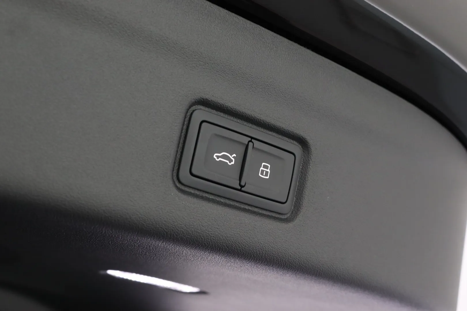 Audi Q6 e-tron FTE-263 carousel image