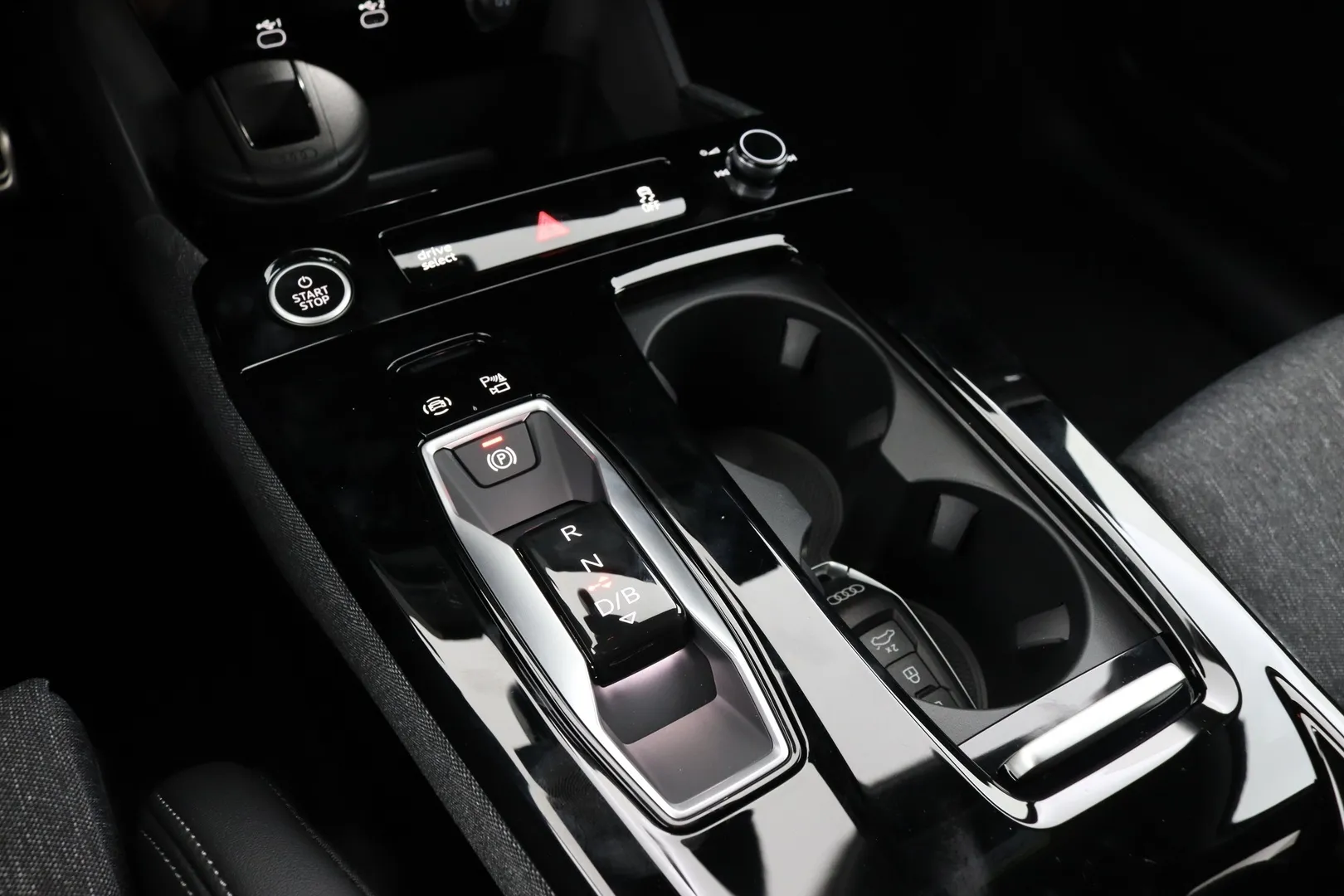 Audi Q6 e-tron FTE-263 carousel image