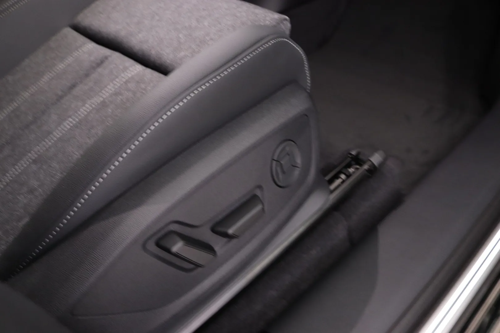 Audi Q6 e-tron FTE-263 carousel image