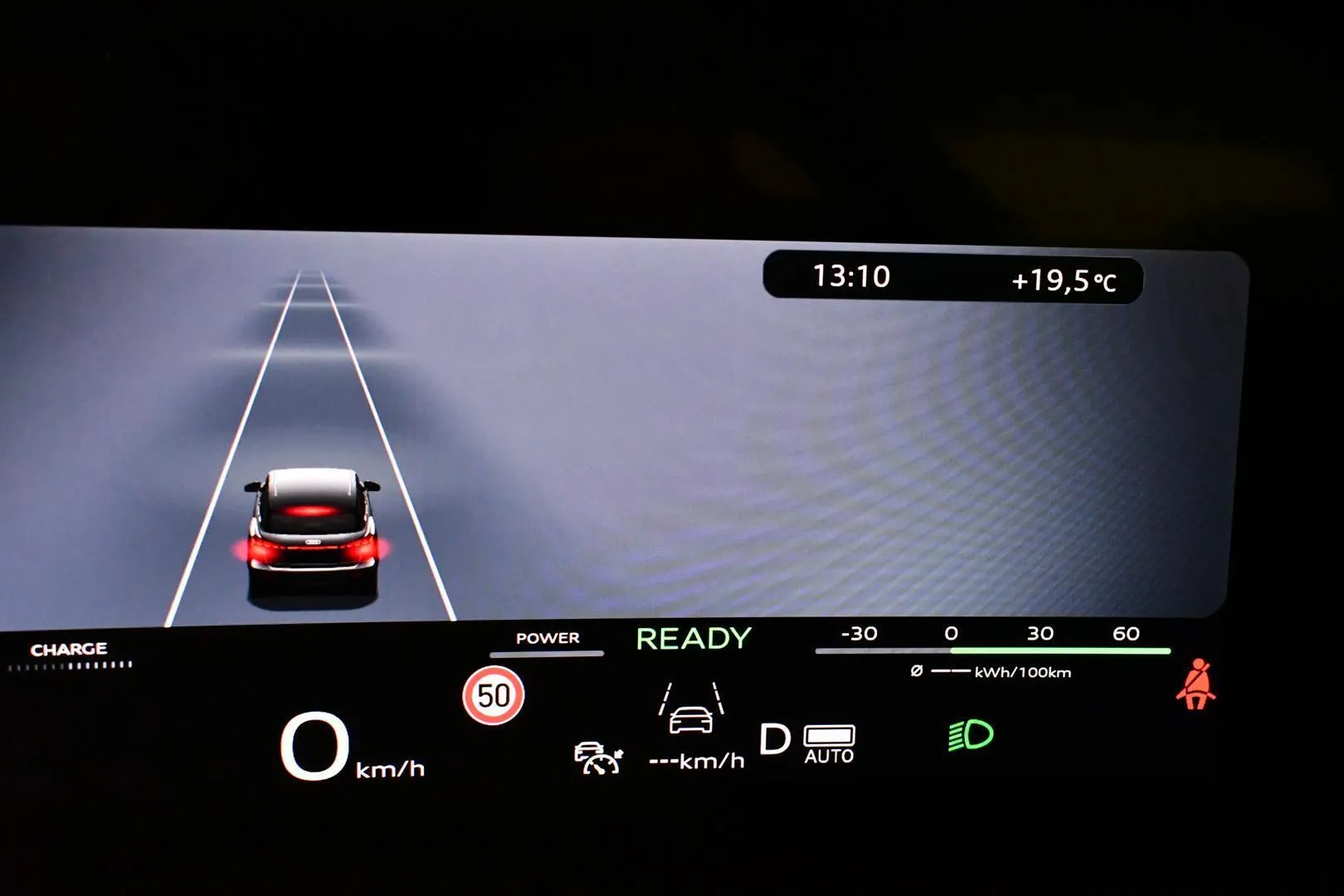 AUDI Q4 e-tron SZT-286 carousel image