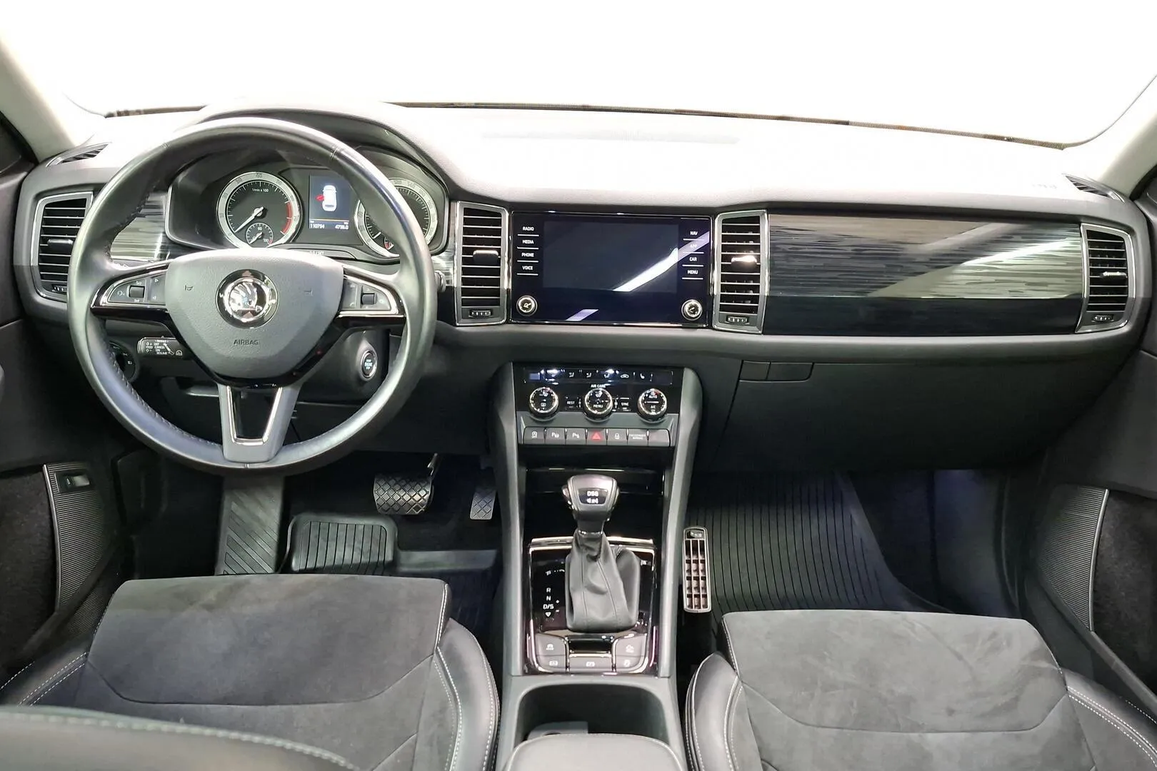 Skoda Kodiaq UZY-699 carousel image