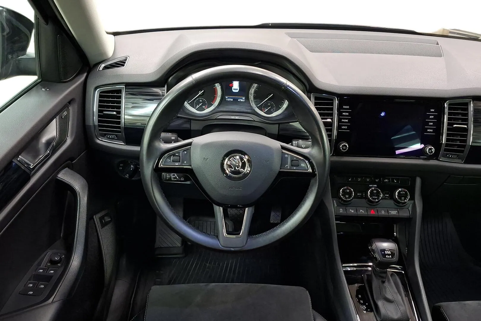 Skoda Kodiaq UZY-699 carousel image