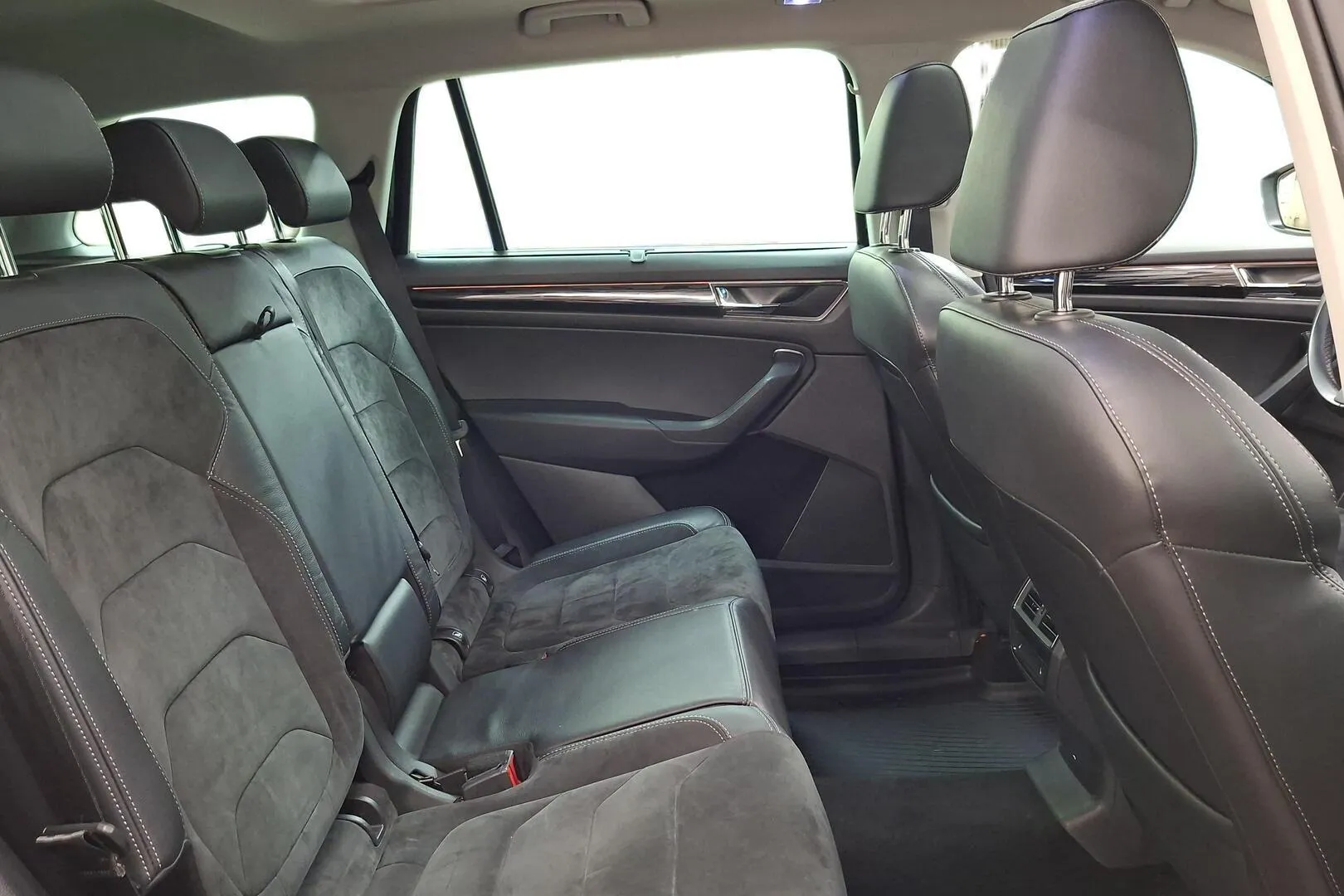 Skoda Kodiaq UZY-699 carousel image