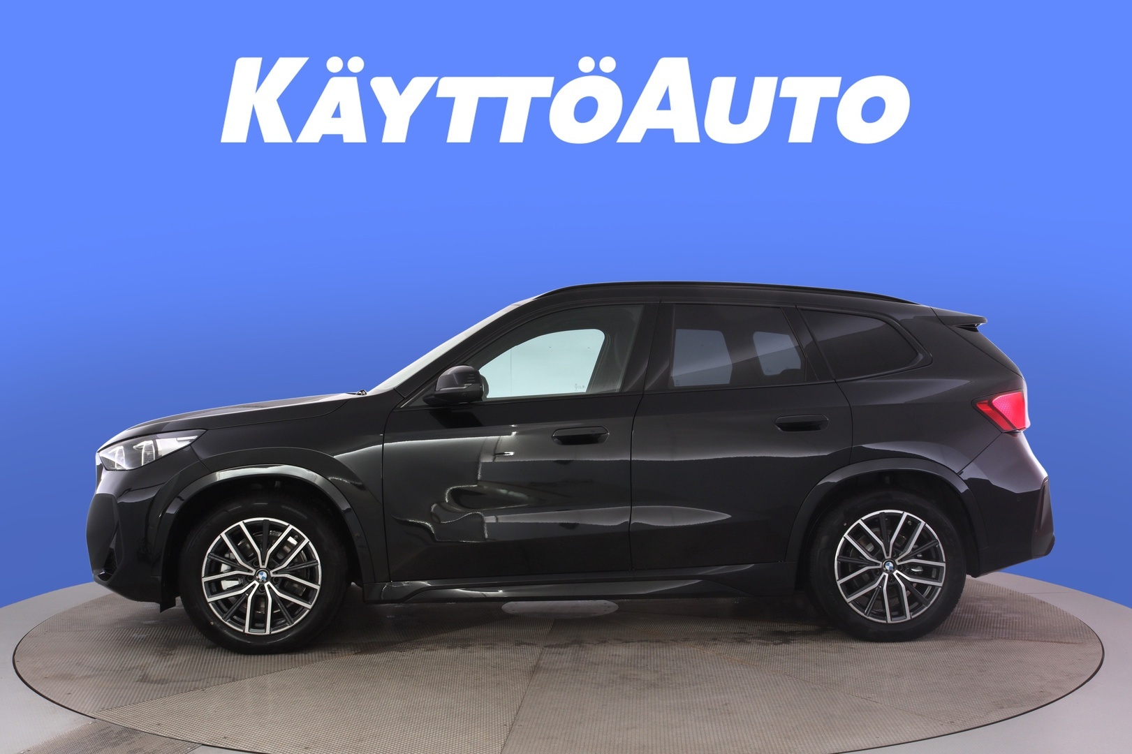 BMW iX1 U11 xDrive30 Supercharged 2027, kuva 2/11